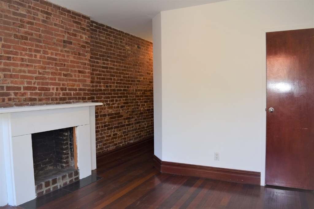 316 East 19th Street - Photo 5