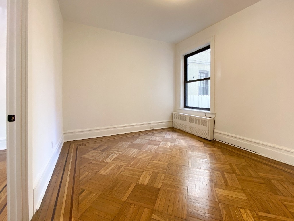 817 8th Avenue - Photo 2