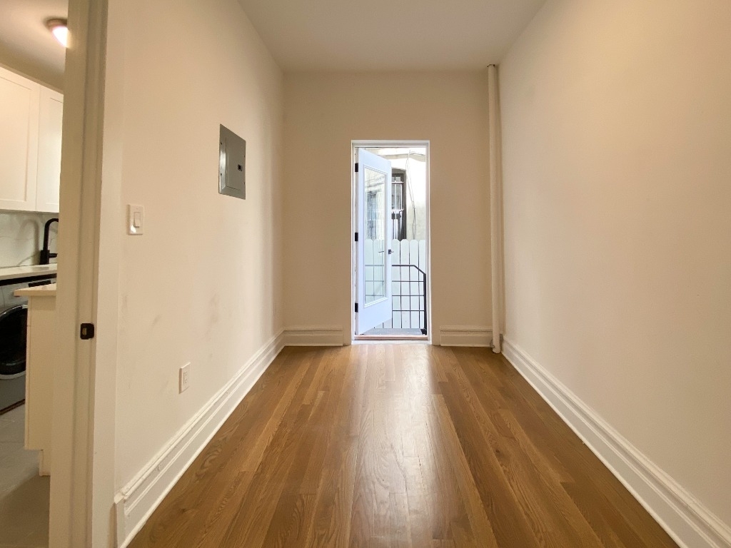 817 8th Avenue - Photo 3