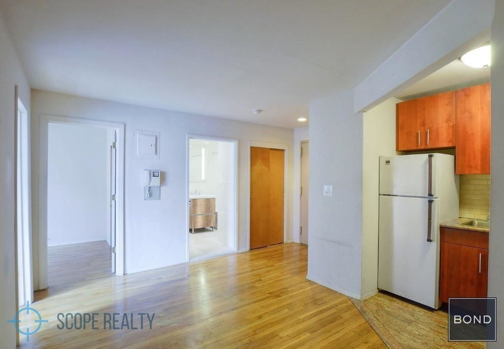 230 East 30th Street - Photo 1