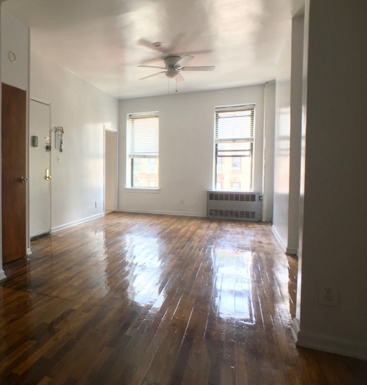 928 Amsterdam Avenue - Photo 4