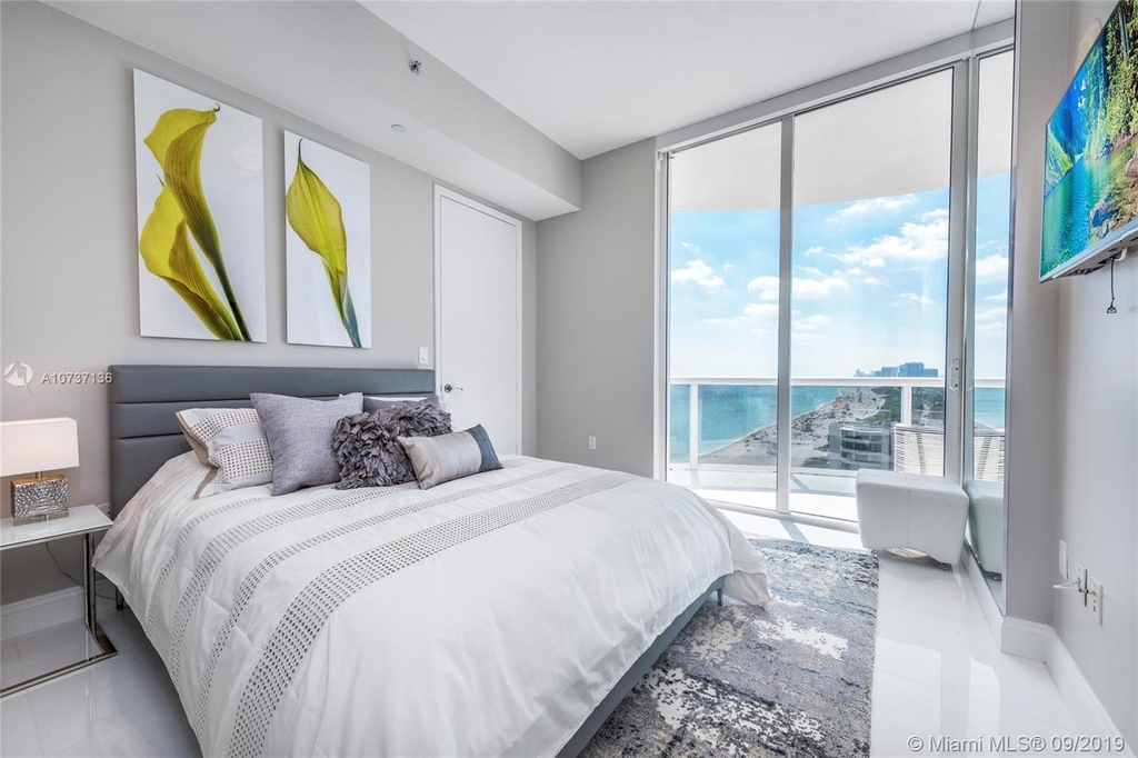 15811 Collins Ave - Photo 10