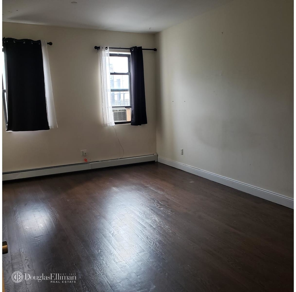 368 Knickerbocker Avenue - Photo 1