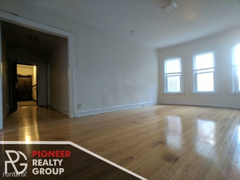 5212 N Damen Ave 1 - Photo 1