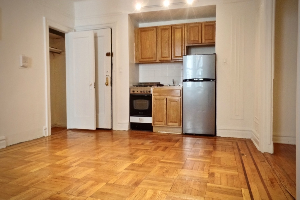 159 Eastern Parkway - Photo 0