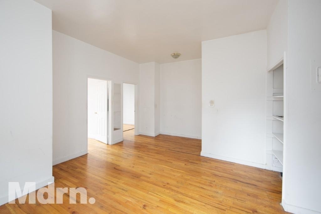 261 West 29th Street - Photo 1