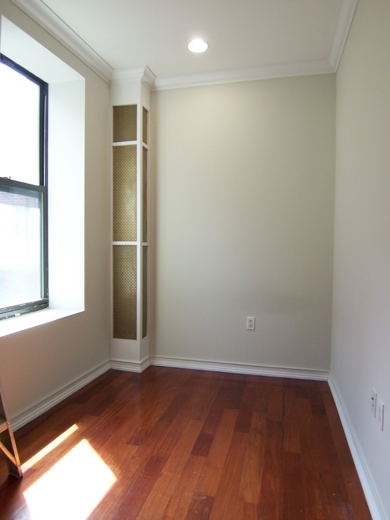 325 3rd Avenue - Photo 3