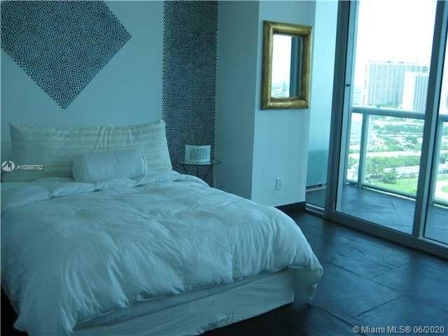 888 Biscayne Blvd - Photo 3