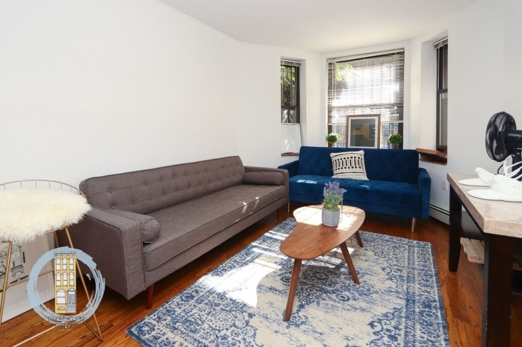 405 Franklin Avenue - Photo 1