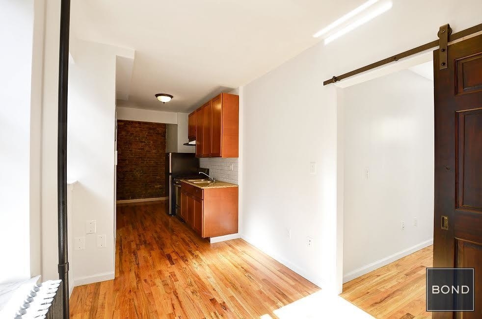 116 Mott Street - Photo 2