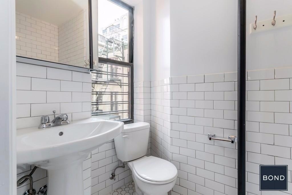 116 Mott Street - Photo 8