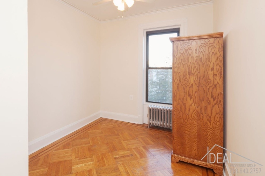 487 4th Street - Photo 3