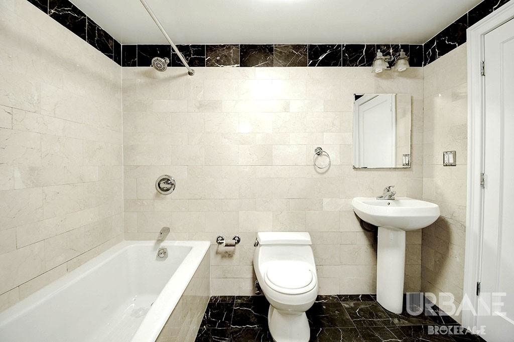 10 West 74th Street - Photo 3