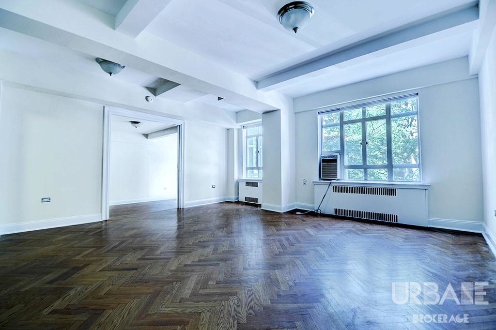 10 West 74th Street - Photo 4