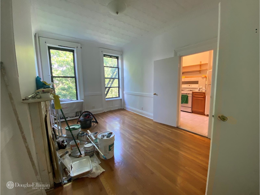 299 Flatbush Avenue - Photo 1