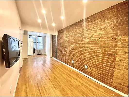 442 WEST 45 STREET - Photo 2