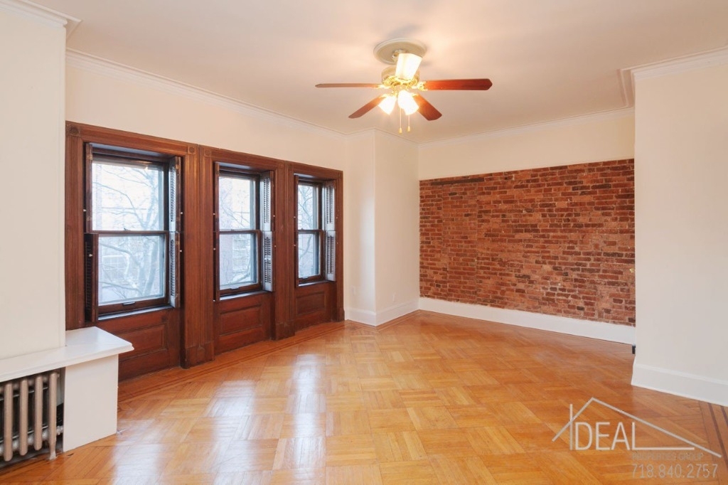 487 4th Street - Photo 0