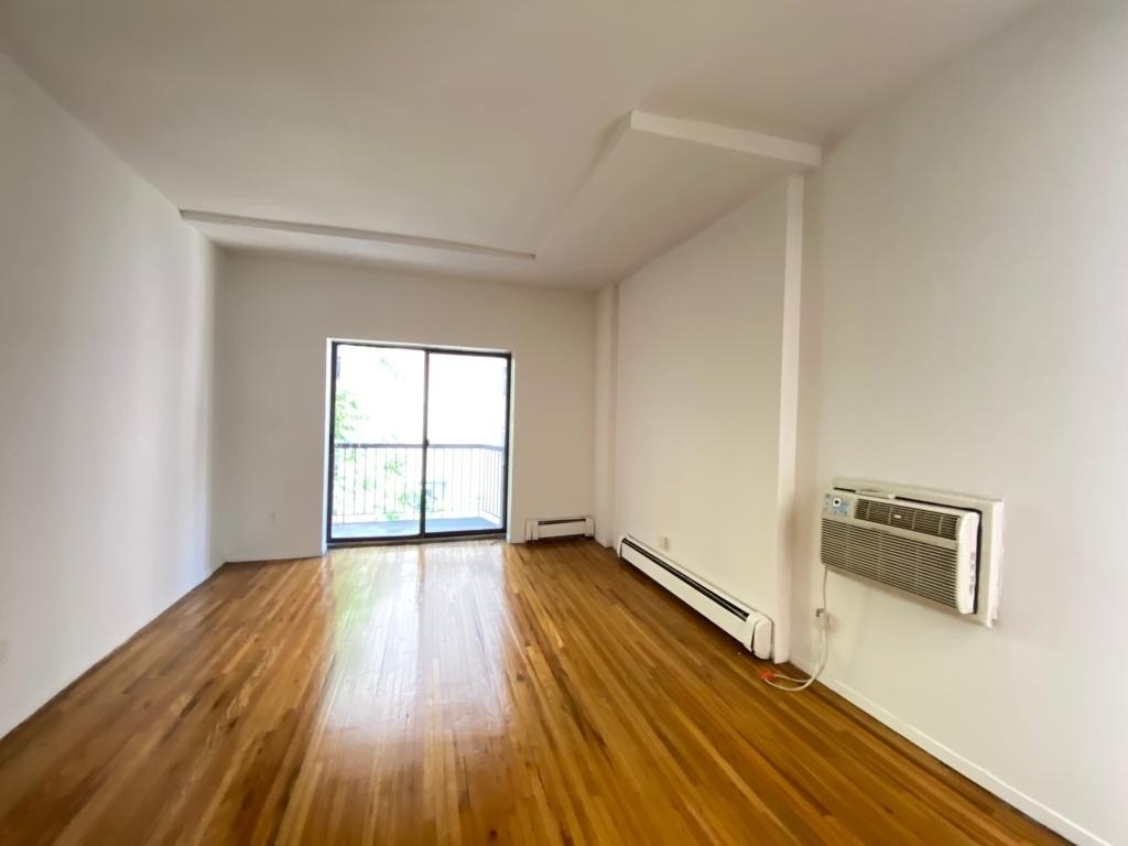 220 East 25th Street - Photo 1