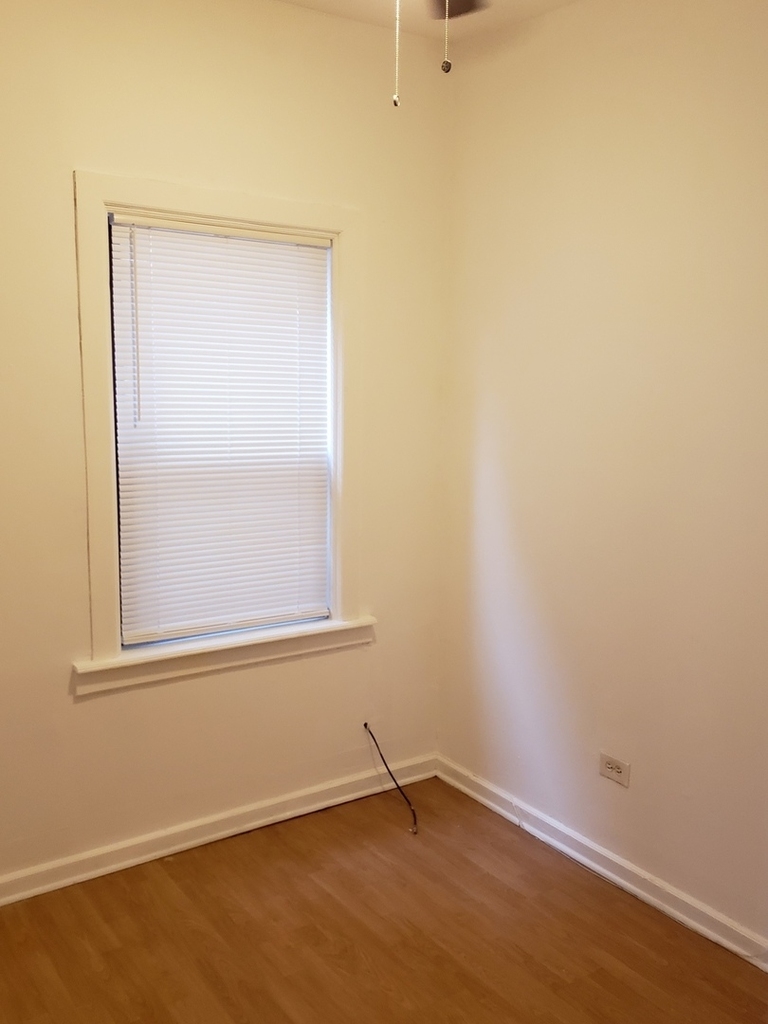 2701 East 75th Place - Photo 6