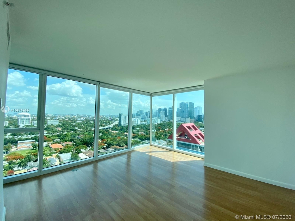 2101 Brickell Ave - Photo 2