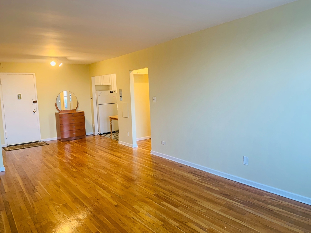 855 East 7 Street - Photo 1