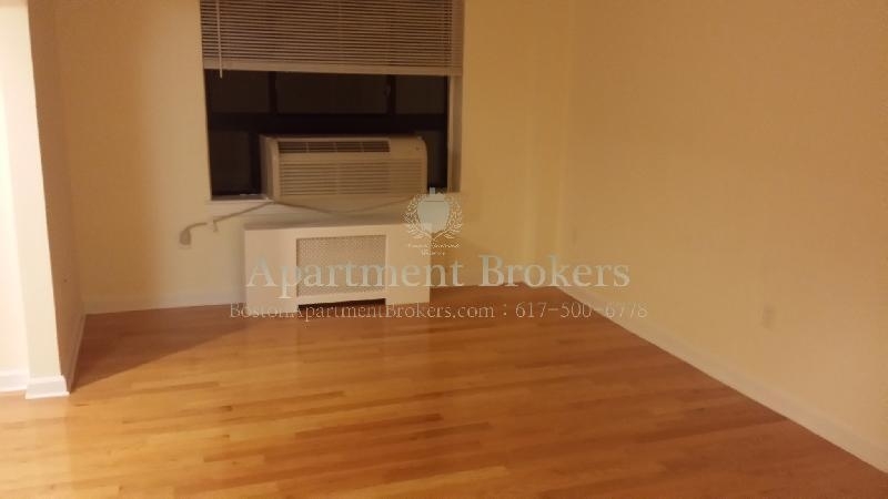 63 Brattle St. - Photo 2