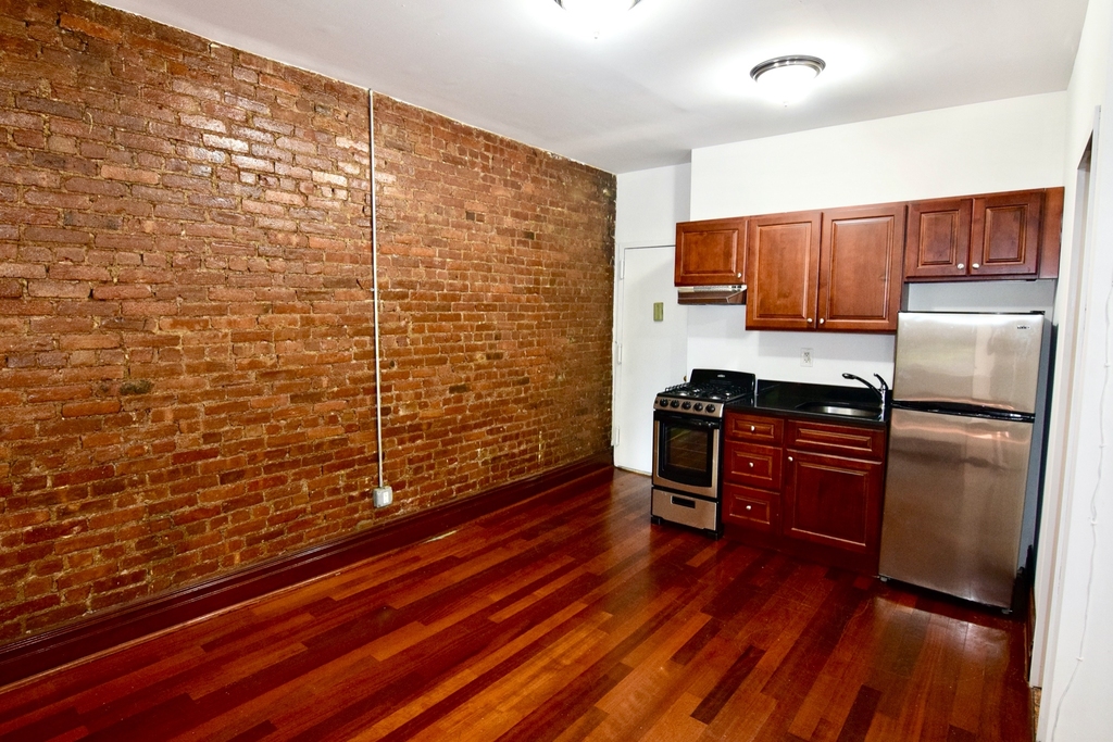 1261 Park Avenue - Photo 1