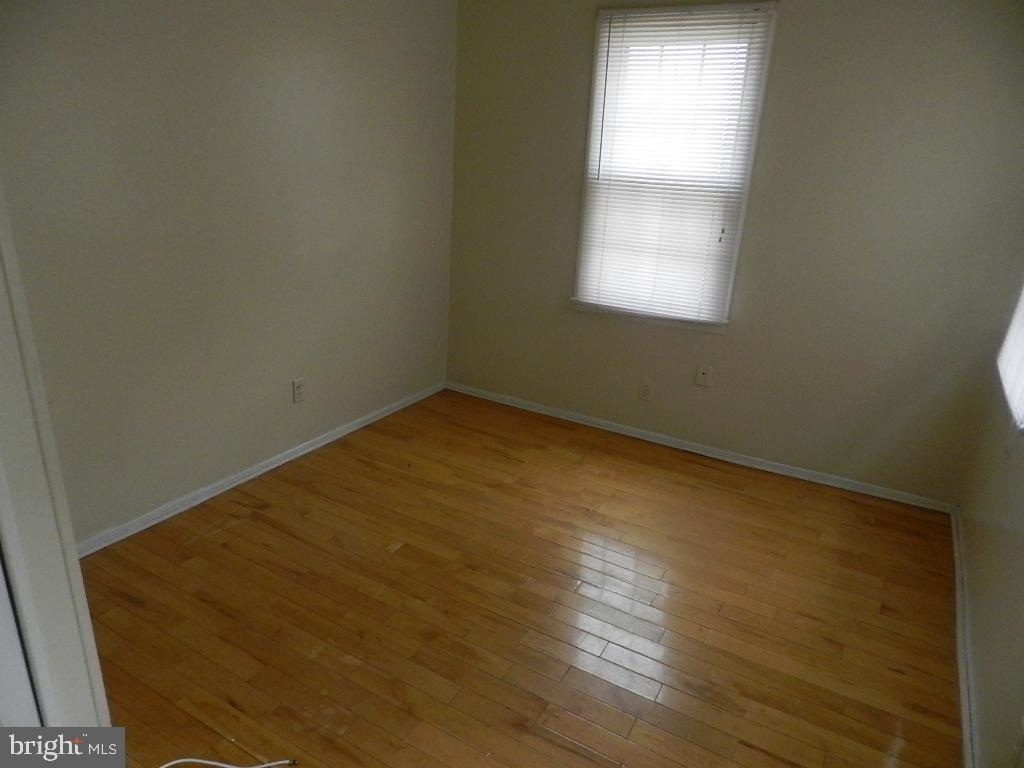 929 Spruce Street - Photo 6