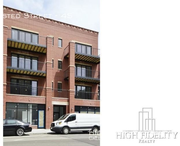2513 North Halsted Street - Photo 0