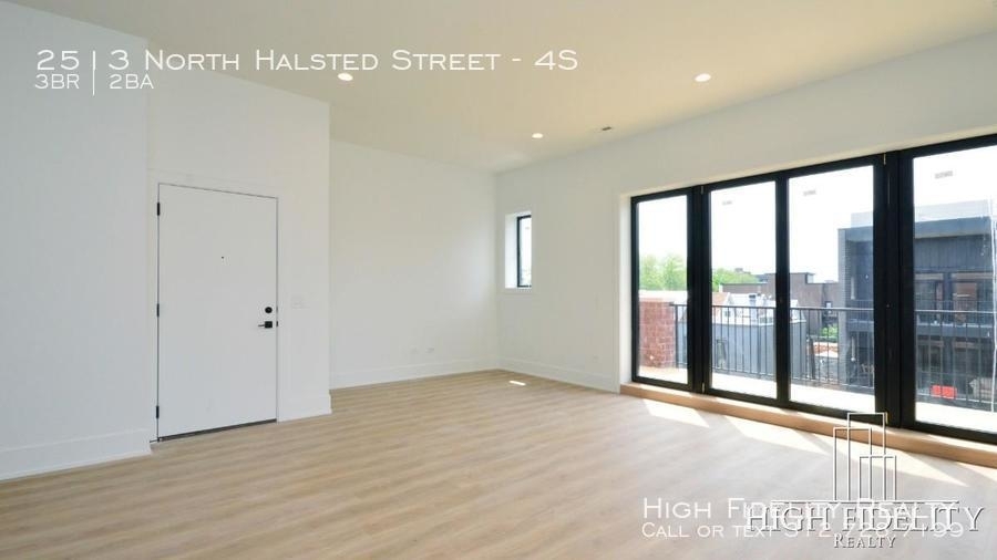 2513 North Halsted Street - Photo 1