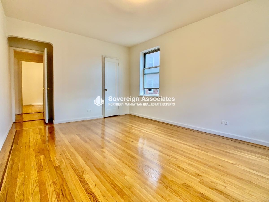 160 Bennett Avenue - Photo 10