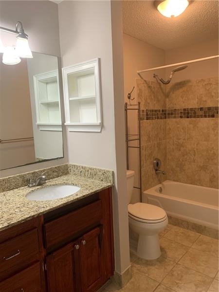 640 Granville Court - Photo 12