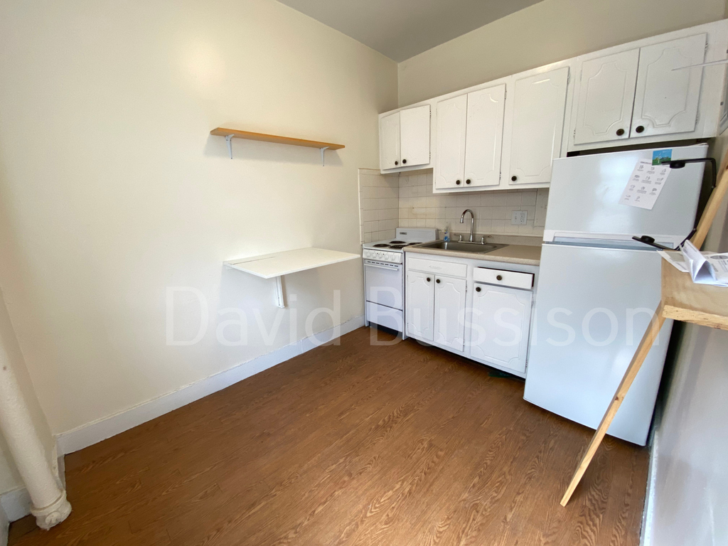 1315 Commonwealth Ave. - Photo 0