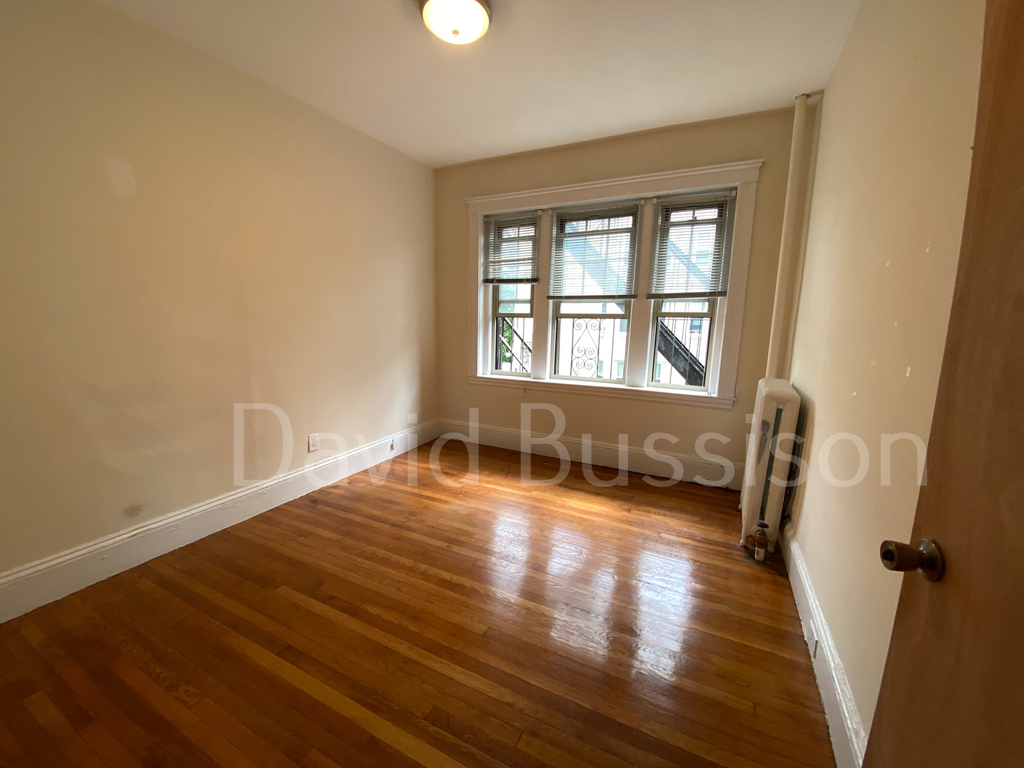 1315 Commonwealth Ave. - Photo 5