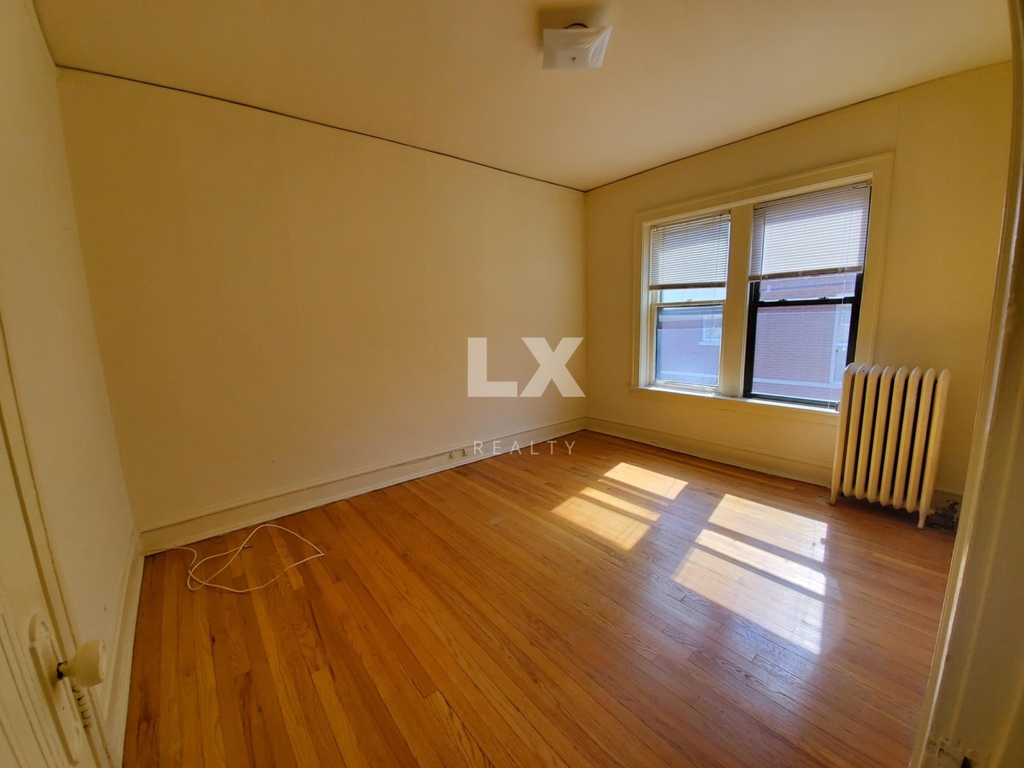 536 Hinman Ave. - Photo 6