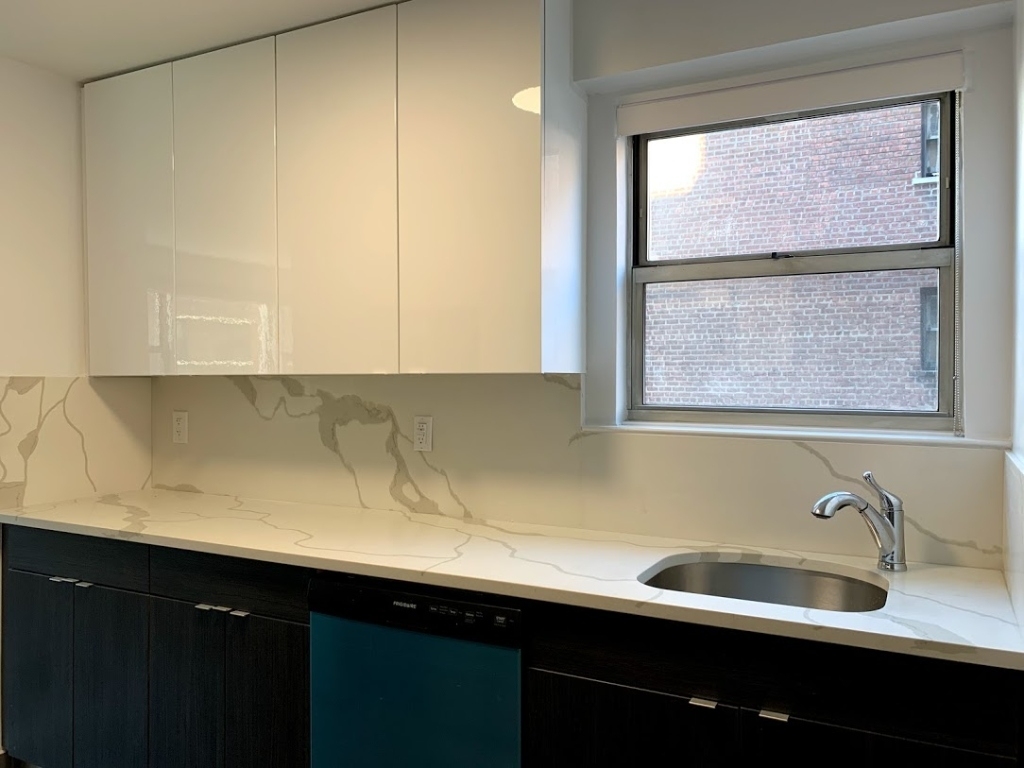 145 East 30th Street - Photo 2