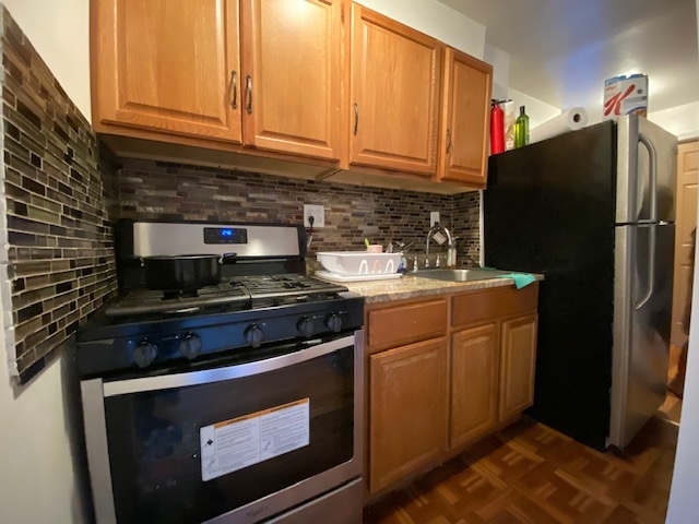 74 Linden Boulevard - Photo 4