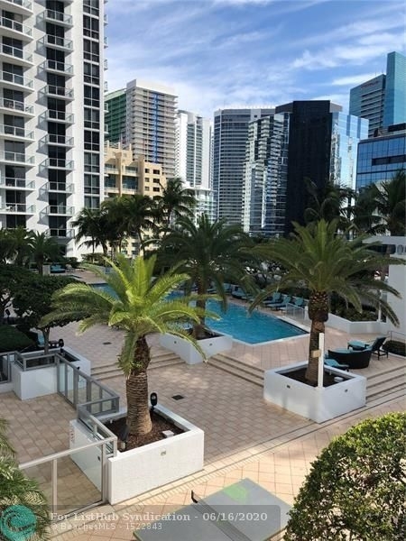 1050 Brickell Ave - Photo 11