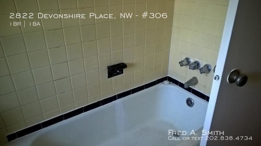 2822 Devonshire Place, Nw - Photo 9