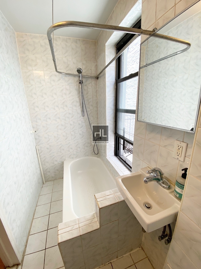 124 Mott Street - Photo 0