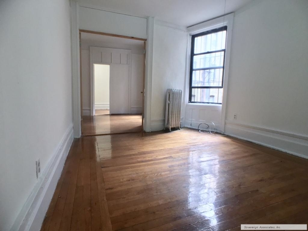 3139 Broadway - Photo 2