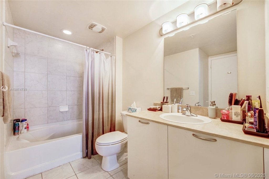 3180 Sw 22nd St - Photo 8