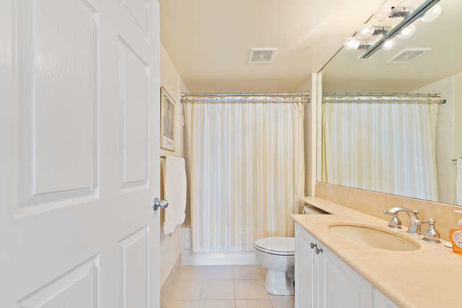 651 Okeechobee Boulevard - Photo 4