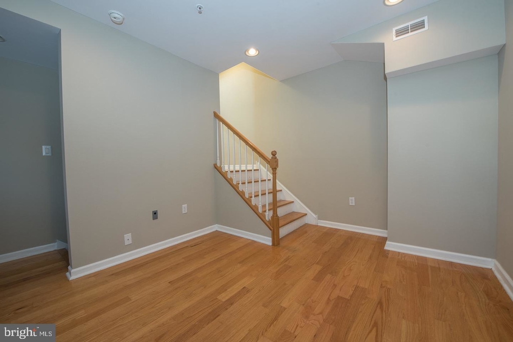 1027 N 4th Street - Photo 3