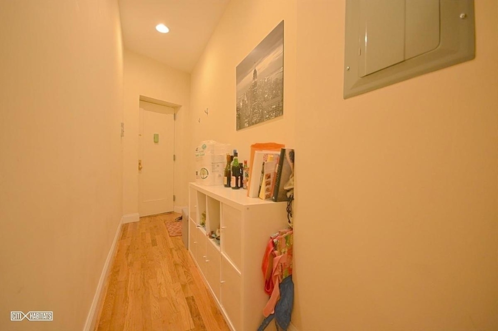 541 Bergen St #B2 - Photo 2