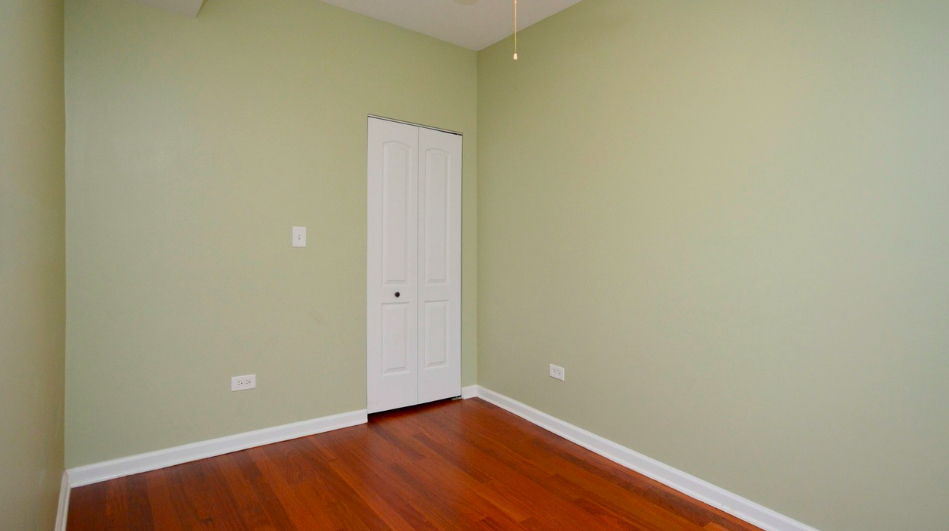 1366 W Greenleaf Ave. - Photo 9