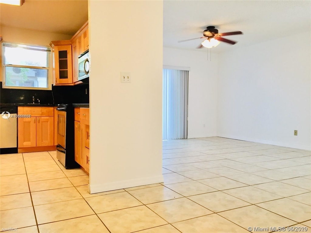 1055 Sw 113th Ter - Photo 4