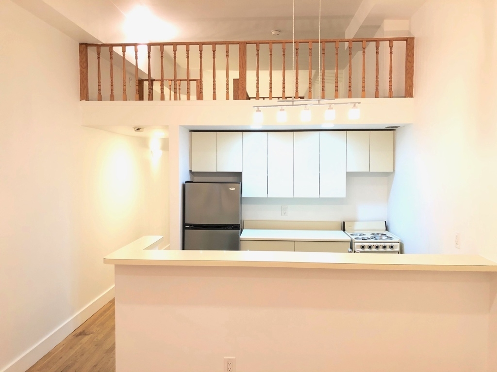 2nd Ave & East 37th Street mos 1br - Photo 1