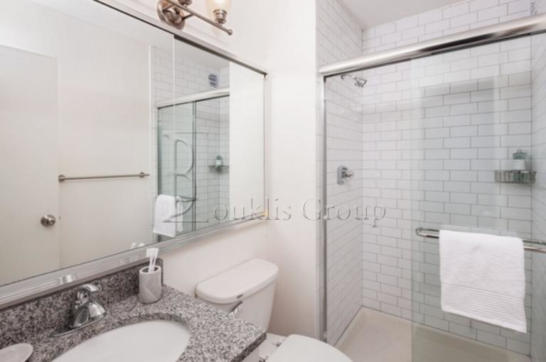 345 South End Avenue - Photo 4