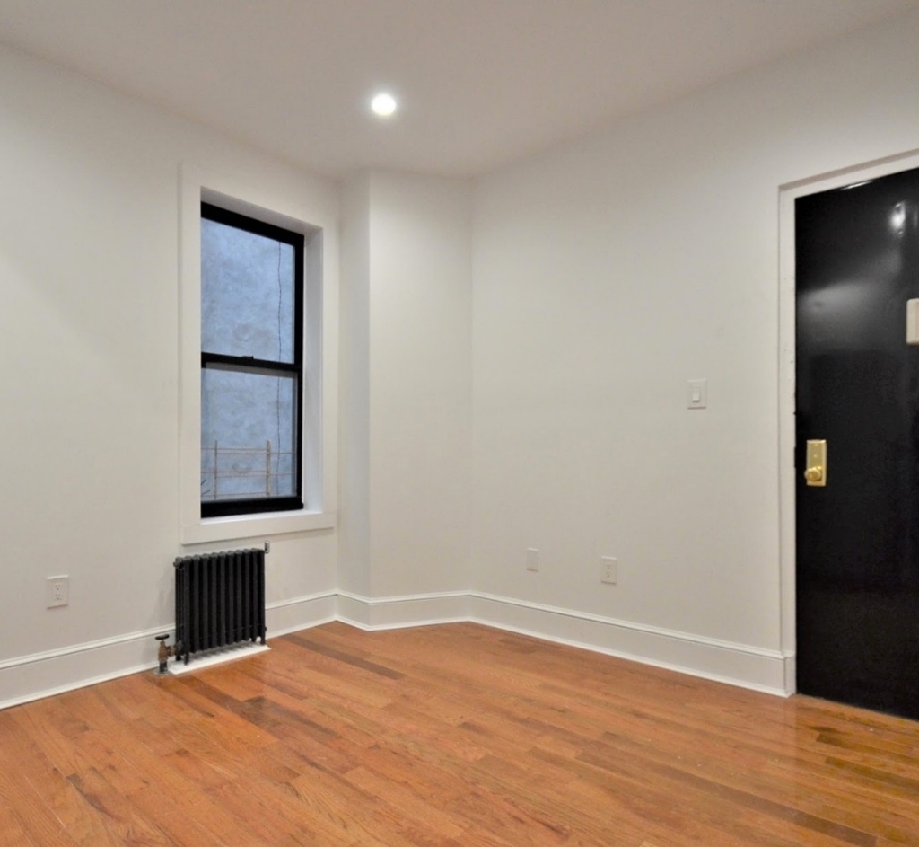 1484 Amsterdam Avenue - Photo 4